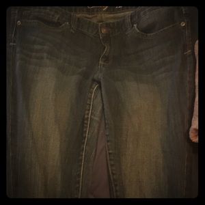 New tommy Hillfiger skinny jeans, never worn.
